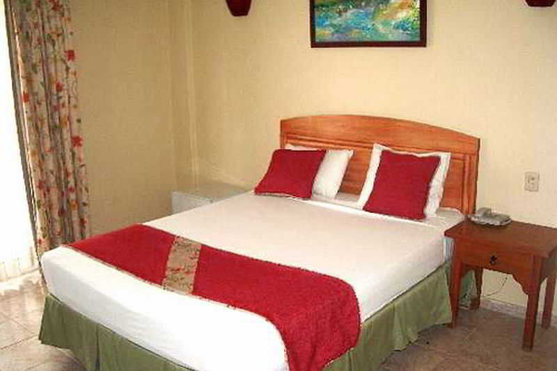 Flamboyan Hotel Кута Экстерьер фото